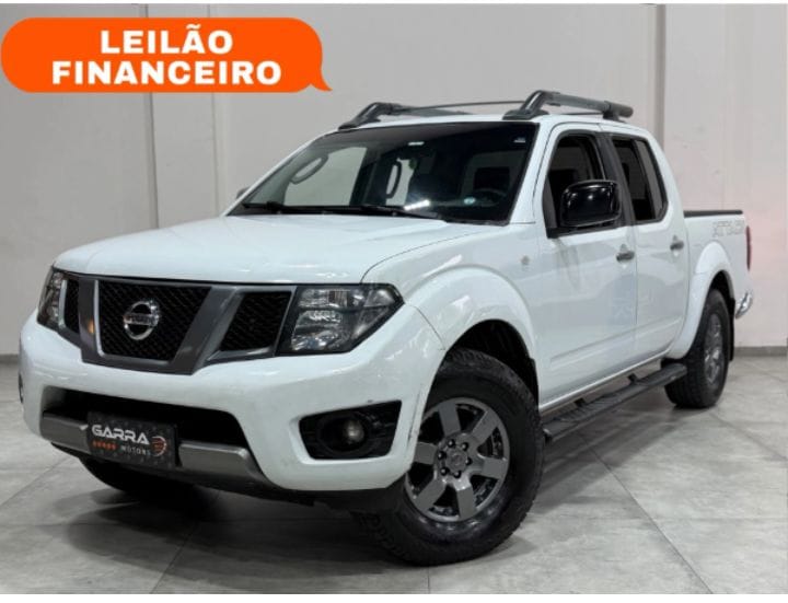 NISSAN FRONTIER 2014