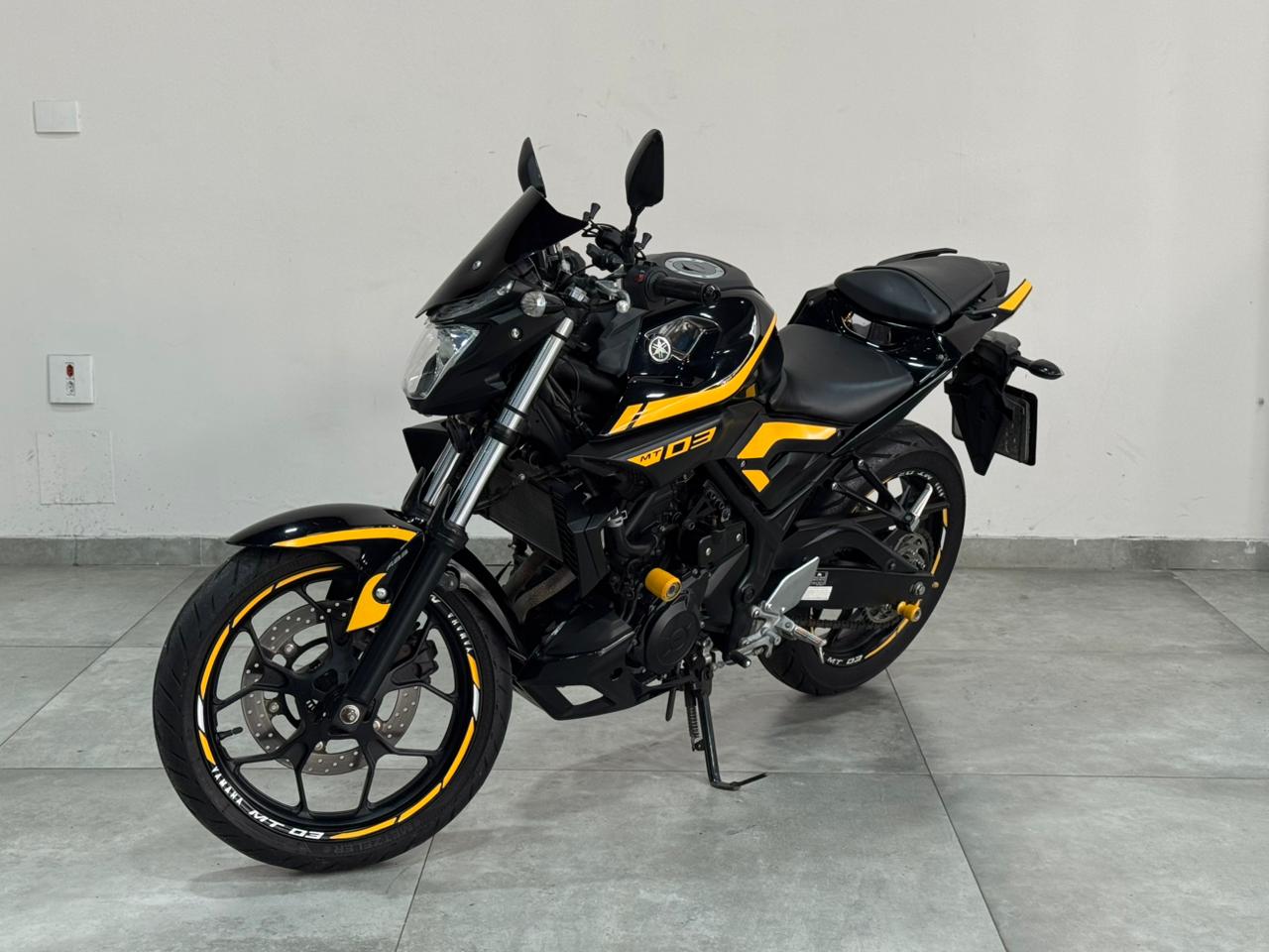 YAMAHA MT-03